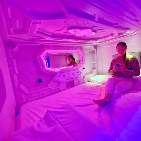 Capsule Inn Valencia Hostel Eksteriør bilde